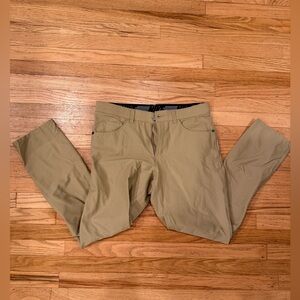 Nike Golf Dri-FIT Men’s Performance Pants – Khaki – 30x30